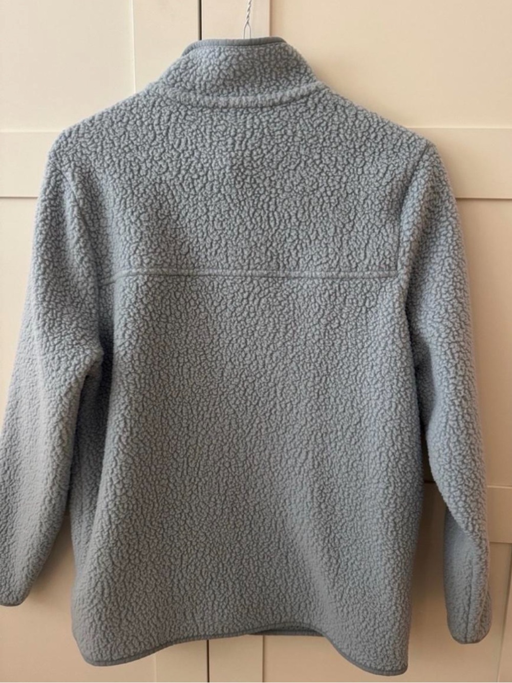 Patagonia Women's Pale Blue Teddy Fleece Jacket - Picture 5 of 6